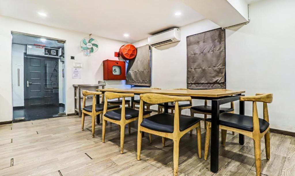 Hotel Orient Avenue Nagpur Bagian luar foto