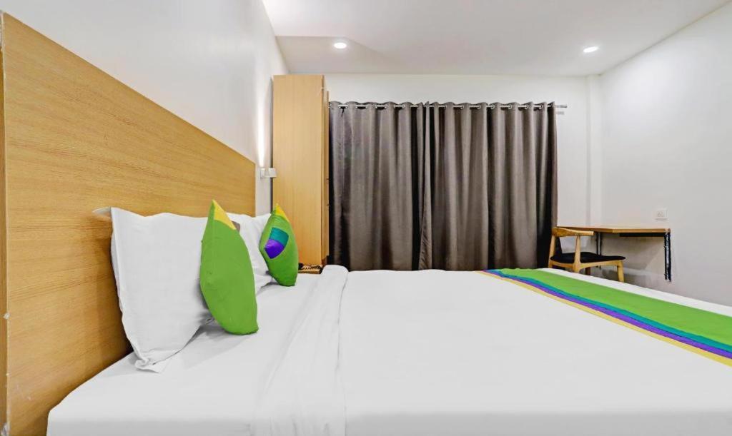 Hotel Orient Avenue Nagpur Bagian luar foto