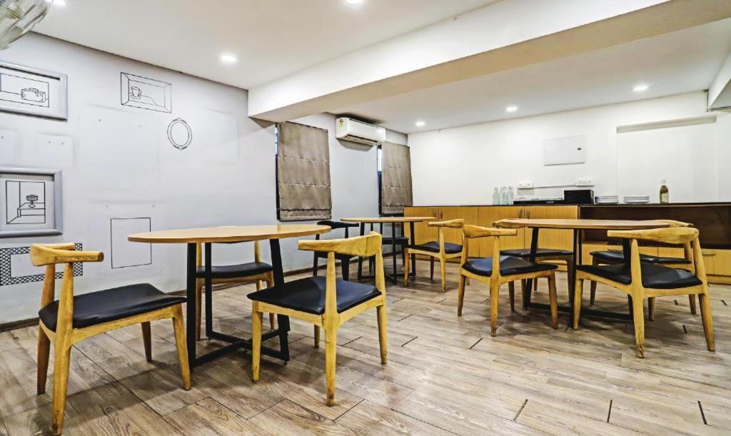 Hotel Orient Avenue Nagpur Bagian luar foto
